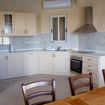 Kenn Holiday Home Għarb Eksteriør billede